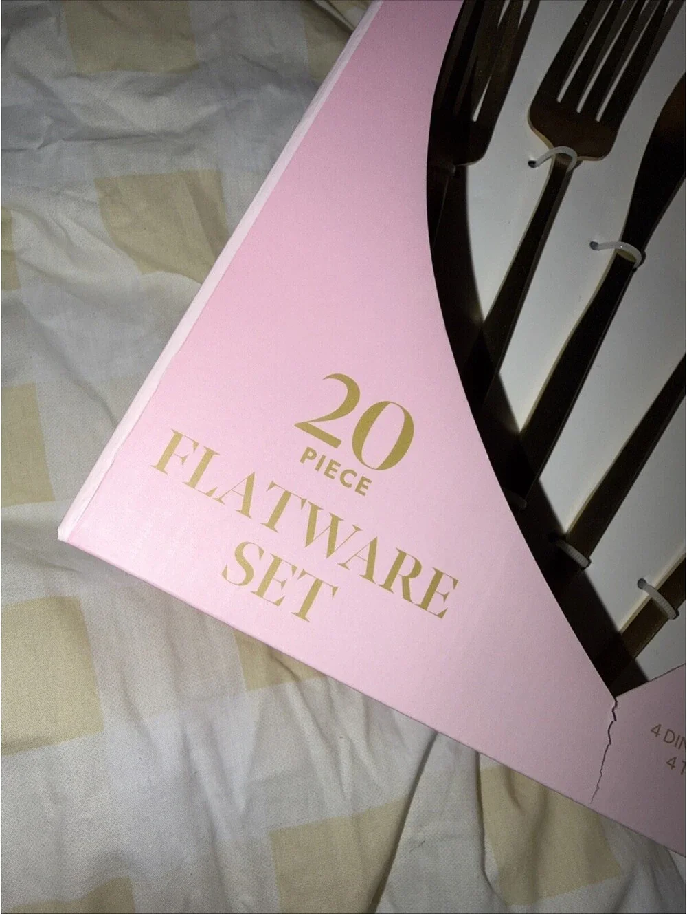 Paris Hilton 16pc Flatware Set gold